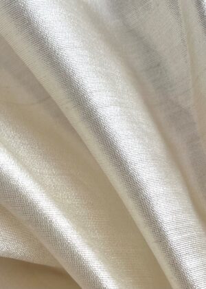 Tissu en soie recyclée prêt à teindre