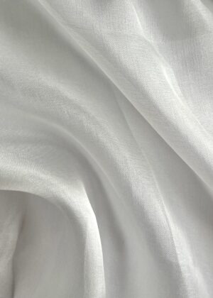 Tissu en mousseline de soie lisse non teint