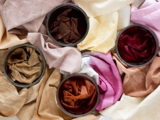 Divers colorants naturels